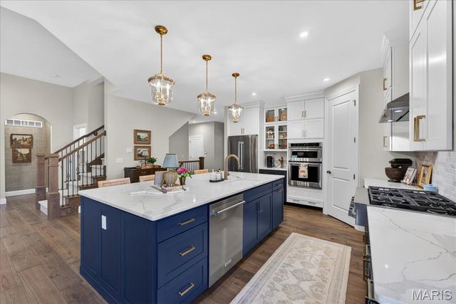 14702 Schoettler Grove Court, Chesterfield, MO 63017