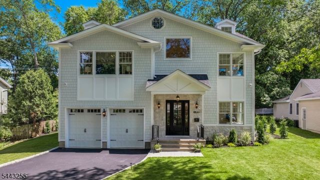 4 Garden Ct, Hohokus Boro, NJ 07423
