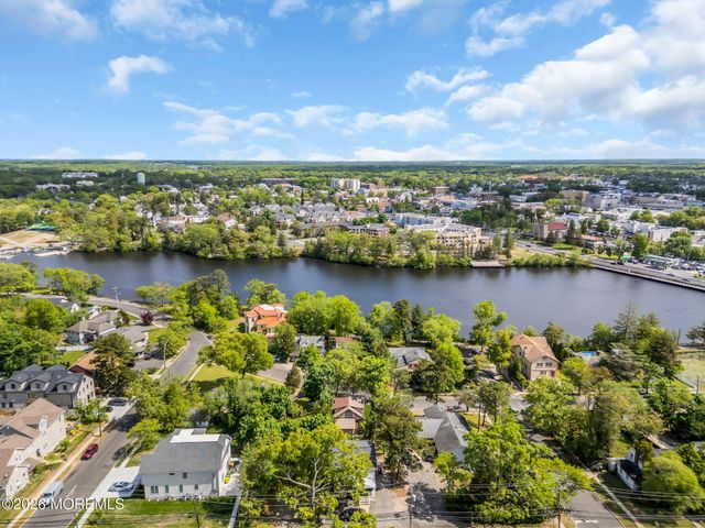 110 S Lake Drive, Lakewood, NJ 08701