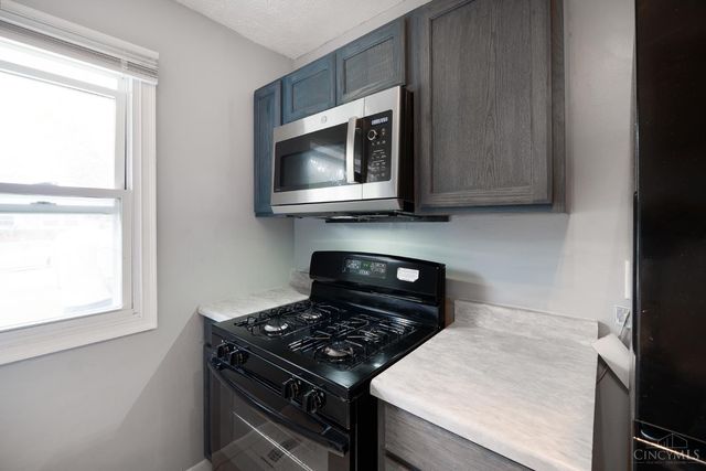 9648 Cedarhurst Drive, Colerain Twp, OH 45251