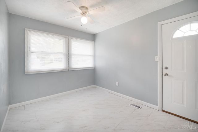 9648 Cedarhurst Drive, Colerain Twp, OH 45251