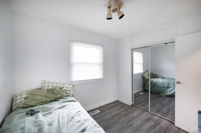 9648 Cedarhurst Drive, Colerain Twp, OH 45251