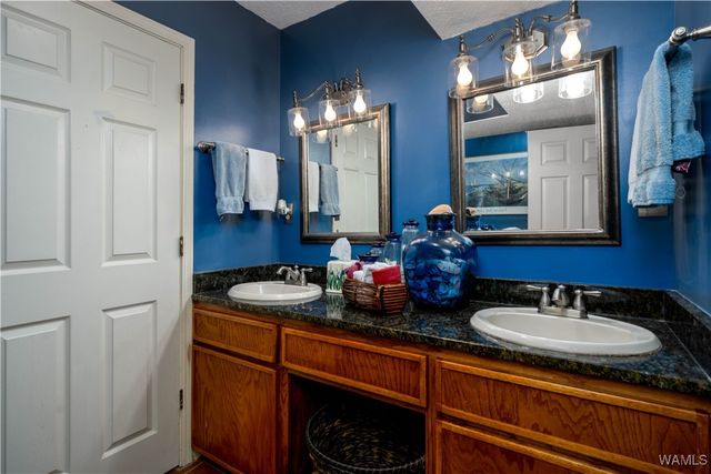 15693 Compass, Northport, AL 35475