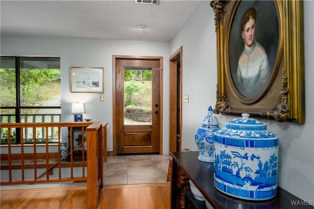 15693 Compass, Northport, AL 35475