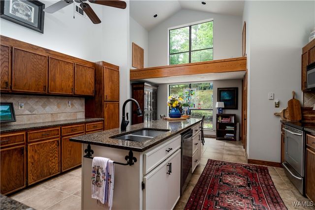 15693 Compass, Northport, AL 35475