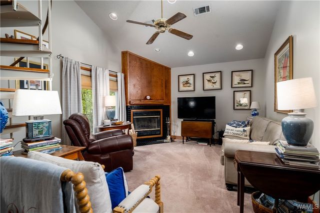 15693 Compass, Northport, AL 35475