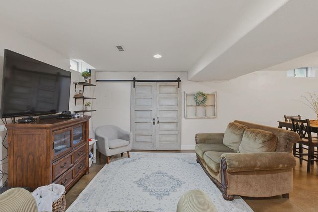 126 S Prescott St, Wichita, KS 67209