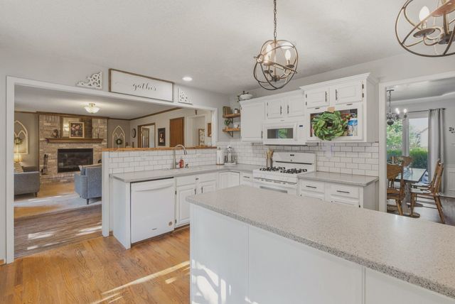 126 S Prescott St, Wichita, KS 67209