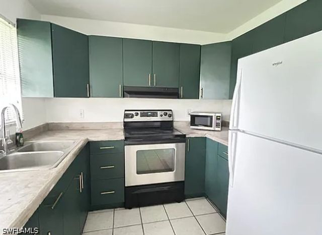 4004 12th ST N, Naples, FL 34103