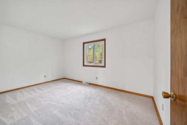 W5928 Mariner Hills COURT, Elkhorn, WI 53121