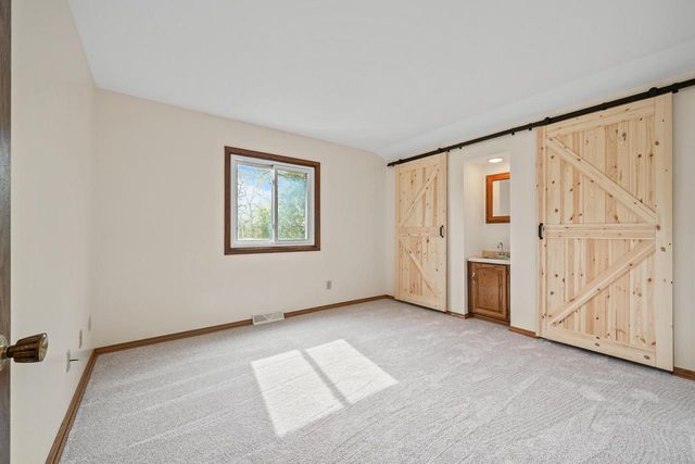 W5928 Mariner Hills COURT, Elkhorn, WI 53121
