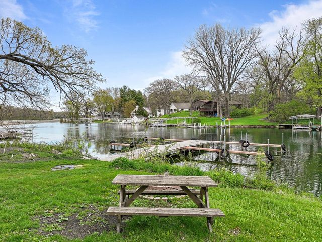 W5928 Mariner Hills COURT, Elkhorn, WI 53121