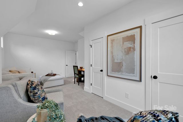 2820 Springway Drive, Charlotte, NC 28205