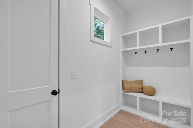 2820 Springway Drive, Charlotte, NC 28205