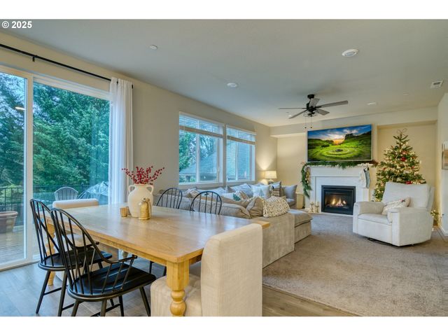 59710 SAPPHIRE Ct, St Helens, OR 97051