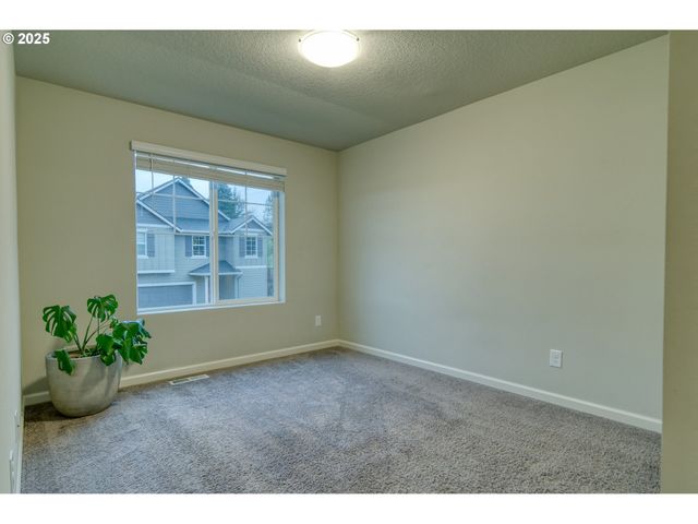 59710 SAPPHIRE Ct, St Helens, OR 97051