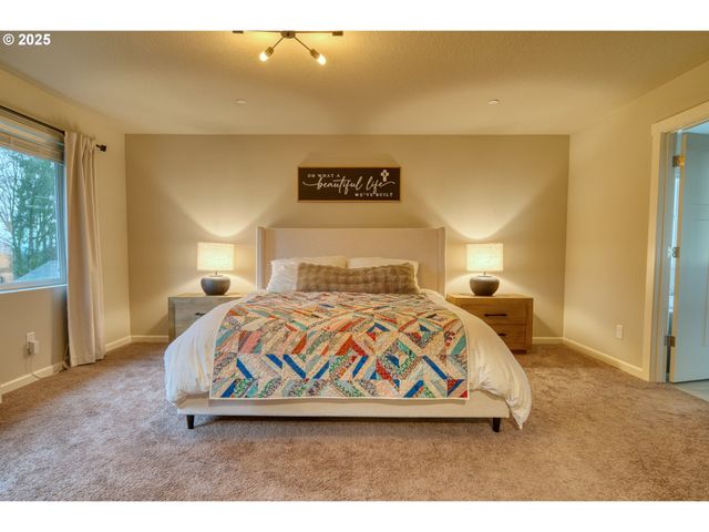 59710 SAPPHIRE Ct, St Helens, OR 97051