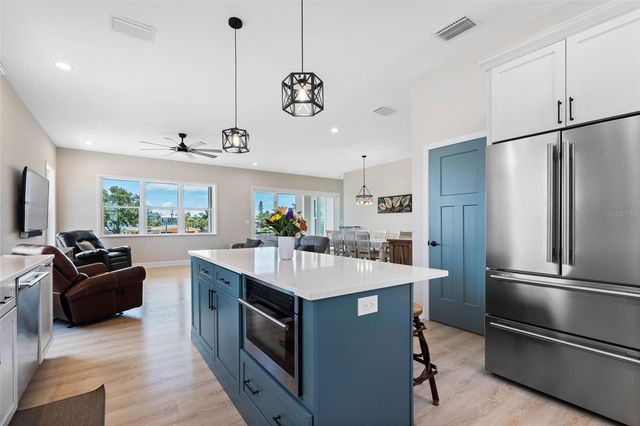 16025 REDINGTON DRIVE, Redington Beach, FL 33708