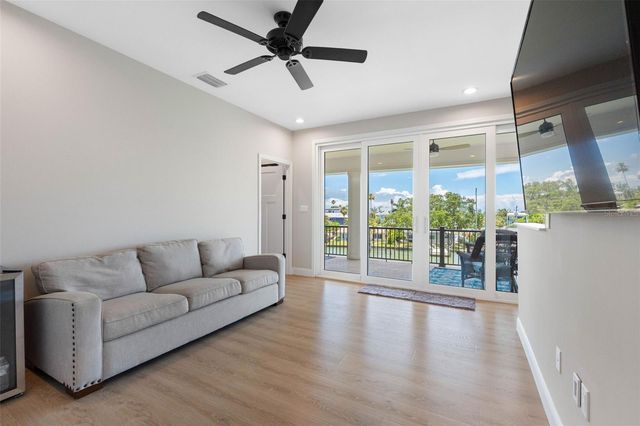16025 REDINGTON DRIVE, Redington Beach, FL 33708