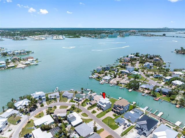 16025 REDINGTON DRIVE, Redington Beach, FL 33708