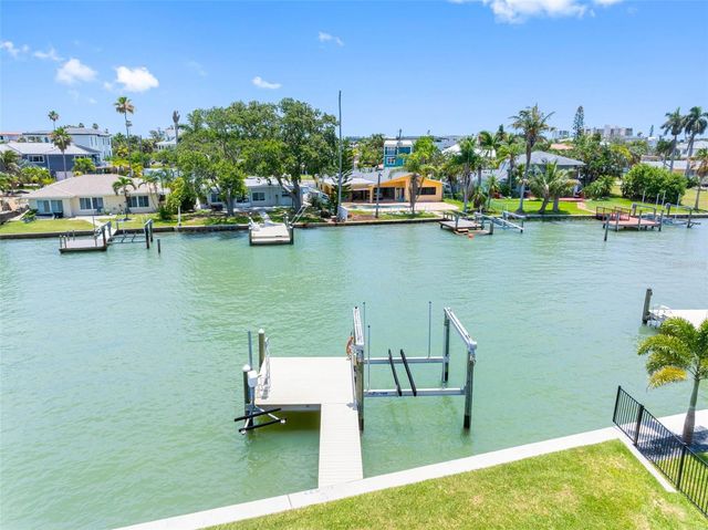 16025 REDINGTON DRIVE, Redington Beach, FL 33708