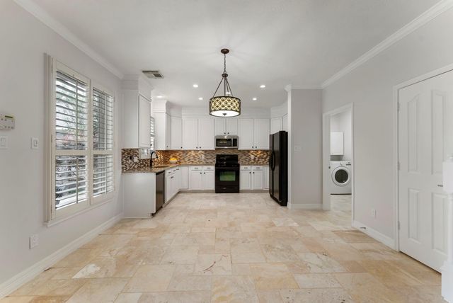 119 S Abram Circle, The Woodlands, TX 77382