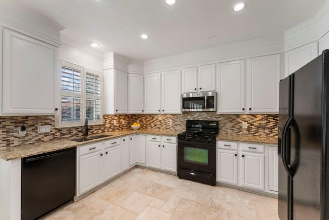 119 S Abram Circle, The Woodlands, TX 77382