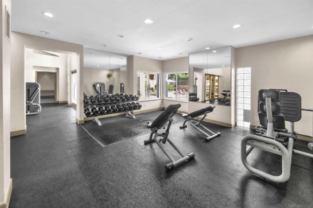8889 Caminito Plaza Centro 7127, San Diego, CA 92122