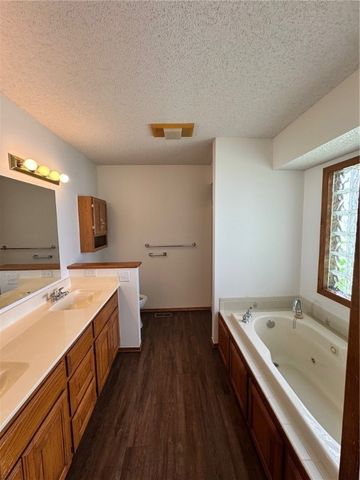 25 Elizabeth Drive, Bella Vista, AR 72715