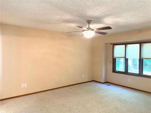 25 Elizabeth Drive, Bella Vista, AR 72715