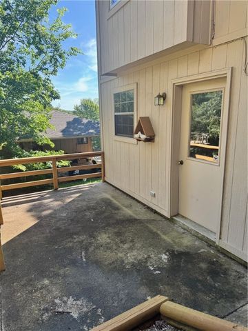 25 Elizabeth Drive, Bella Vista, AR 72715