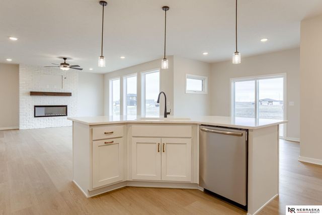 12502 S 89th Street, Papillion, NE 68046