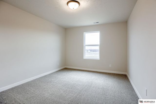 12502 S 89th Street, Papillion, NE 68046