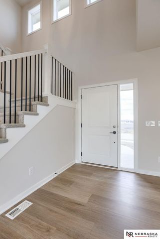 12502 S 89th Street, Papillion, NE 68046