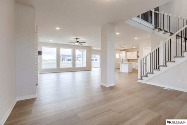 12502 S 89th Street, Papillion, NE 68046