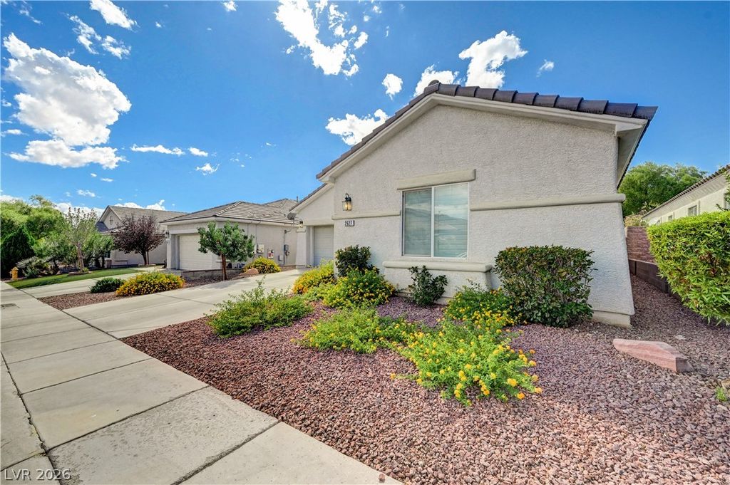 2627 Thornview Street, Las Vegas, NV 89135 — photo 3