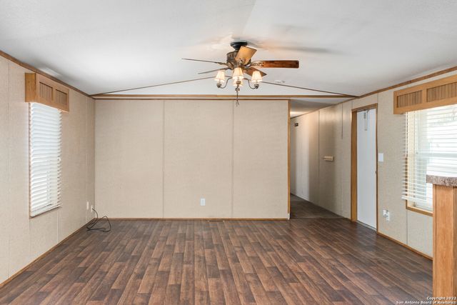 311 N REED ST, Pleasanton, TX 78064