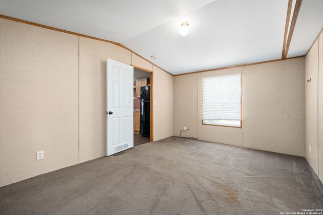 311 N REED ST, Pleasanton, TX 78064