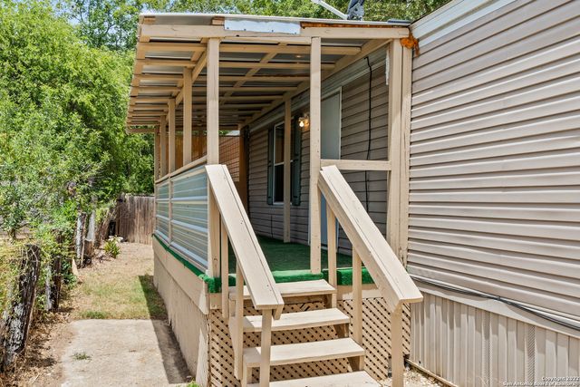 311 N REED ST, Pleasanton, TX 78064