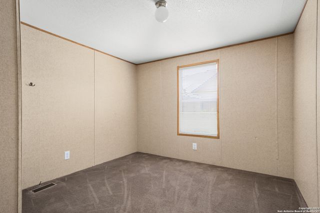 311 N REED ST, Pleasanton, TX 78064
