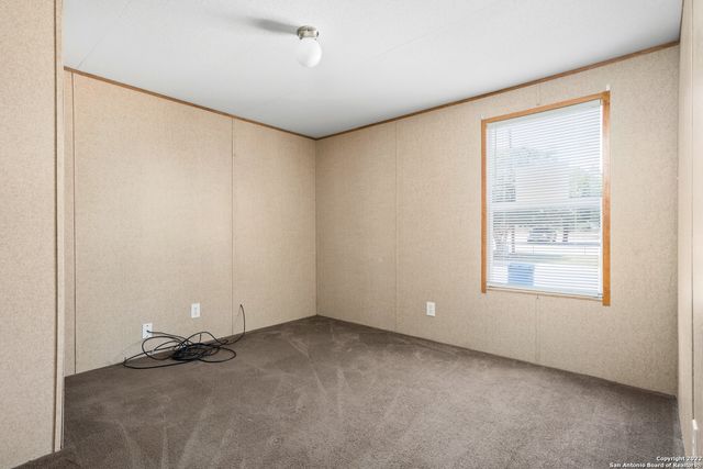 311 N REED ST, Pleasanton, TX 78064