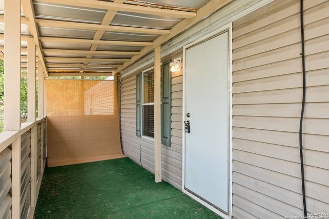 311 N REED ST, Pleasanton, TX 78064