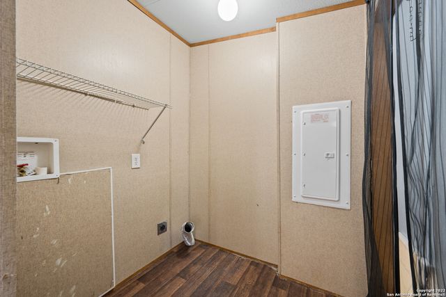 311 N REED ST, Pleasanton, TX 78064
