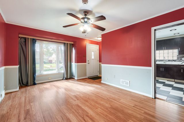 117 Morris Avenue, Bellwood, IL 60104