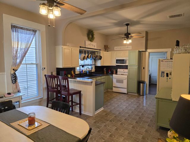 429 E Court Street 429 E Court Street, Urbana, OH 43078