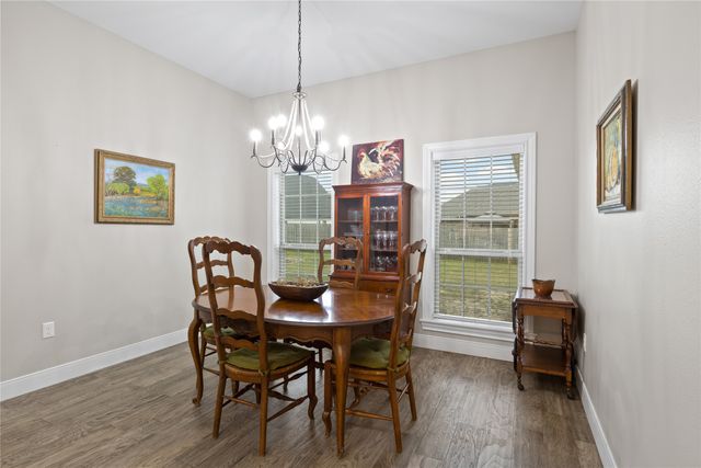 1000 Stone Bridge, Mt Pleasant, TX 75455