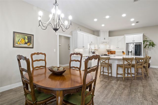 1000 Stone Bridge, Mt Pleasant, TX 75455