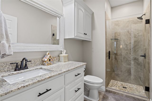 1000 Stone Bridge, Mt Pleasant, TX 75455