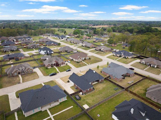 1000 Stone Bridge, Mt Pleasant, TX 75455