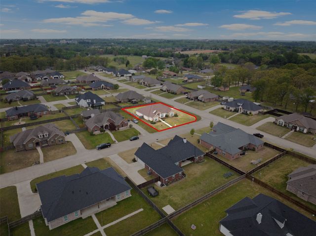 1000 Stone Bridge, Mt Pleasant, TX 75455